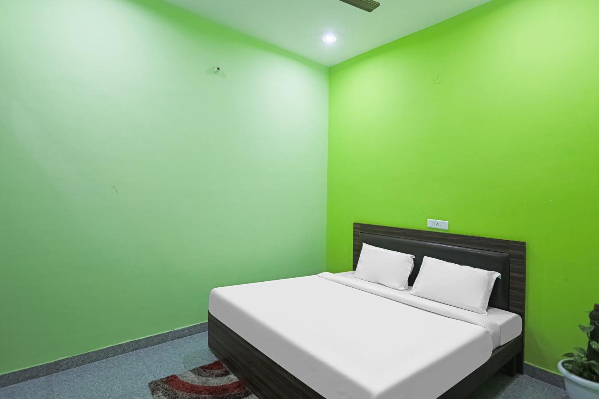 Capital O A-One Hotell Manesar Exteriör bild